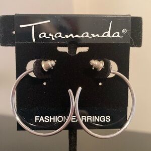 Taramanda Silver Hoop Earrings